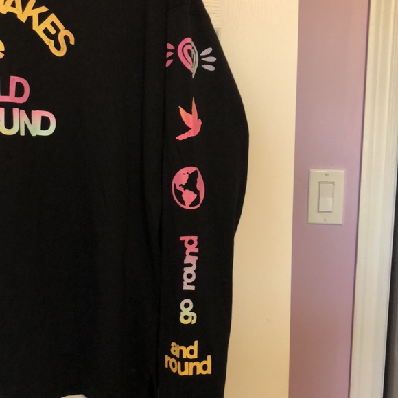 Old Navy black/Love long sleeve tee - Picture 3 of 5